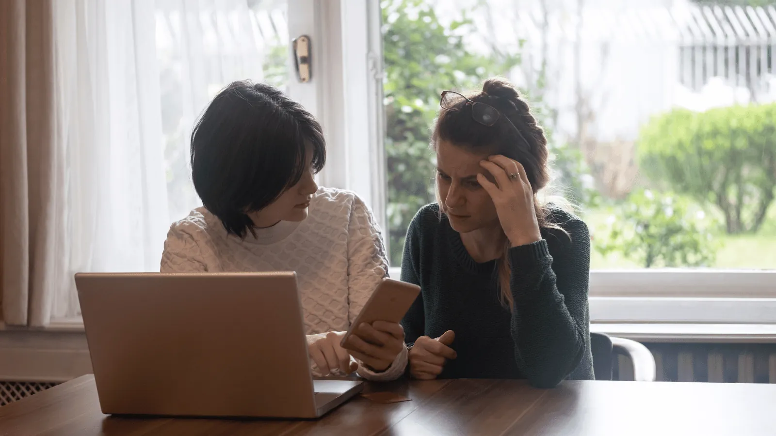 Scam Awareness Week in Australia: Protecting CryptoSpend Users
